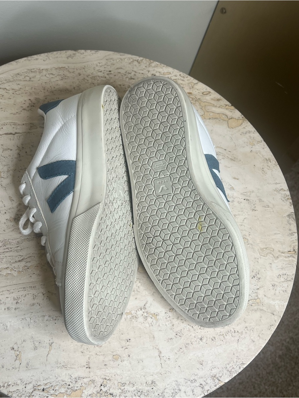 Veja Campo Sneakers Tennis Shoes Women's 40 or 9-9.5 EUC - Picture 5 of 7